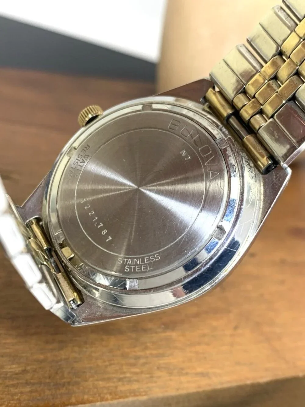 Bulova accutron men